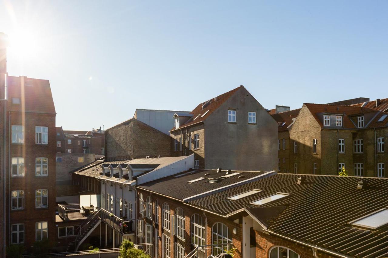 200 M Fra Rutebilstation - Privat Terrasse, Grill Apartment Århus Екстериор снимка