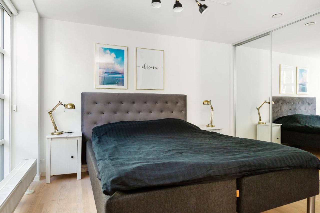 200 M Fra Rutebilstation - Privat Terrasse, Grill Apartment Århus Екстериор снимка